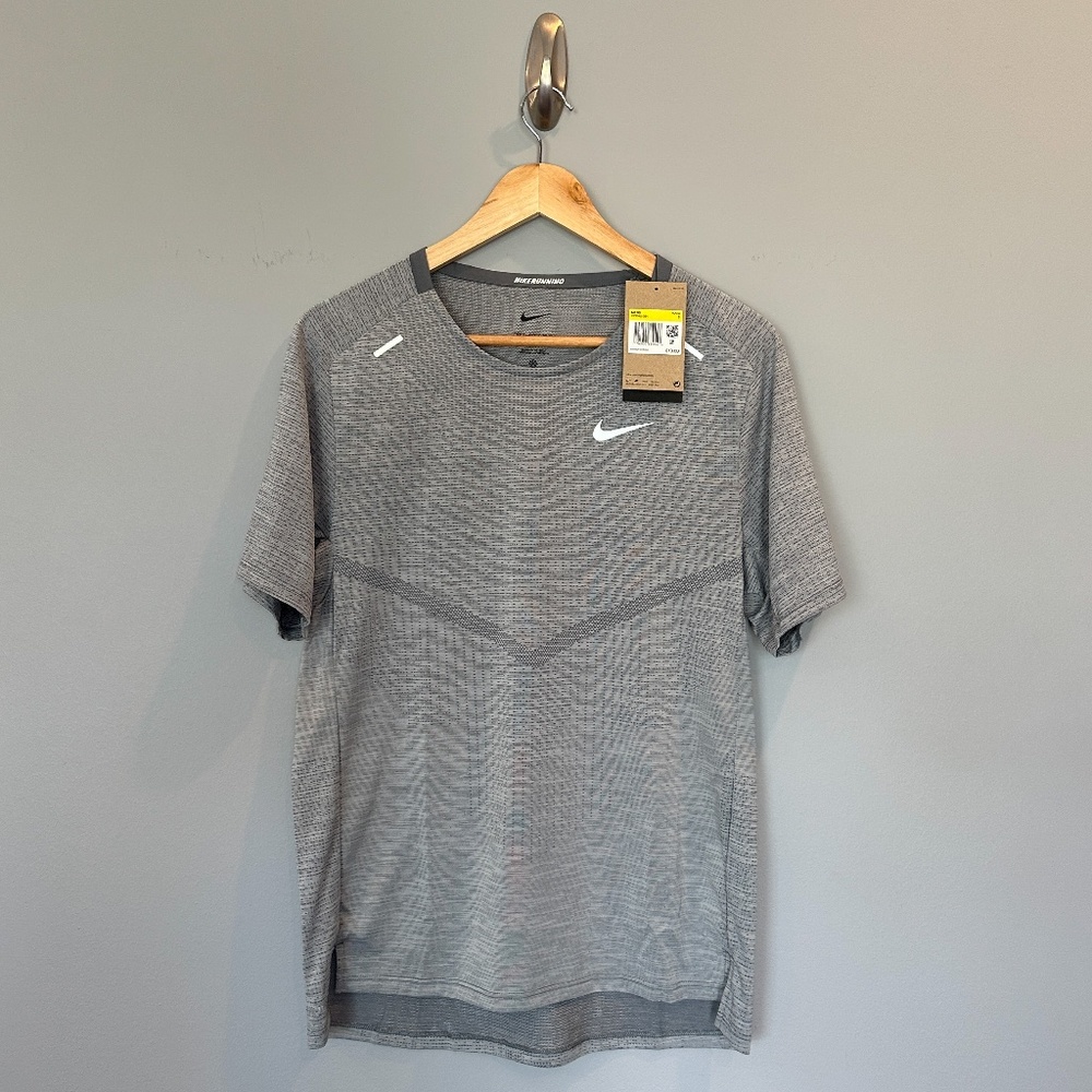 Nike Dri-FIT ADV Techknit Ultra Men's Short-Sleeve Running Top- Size Small